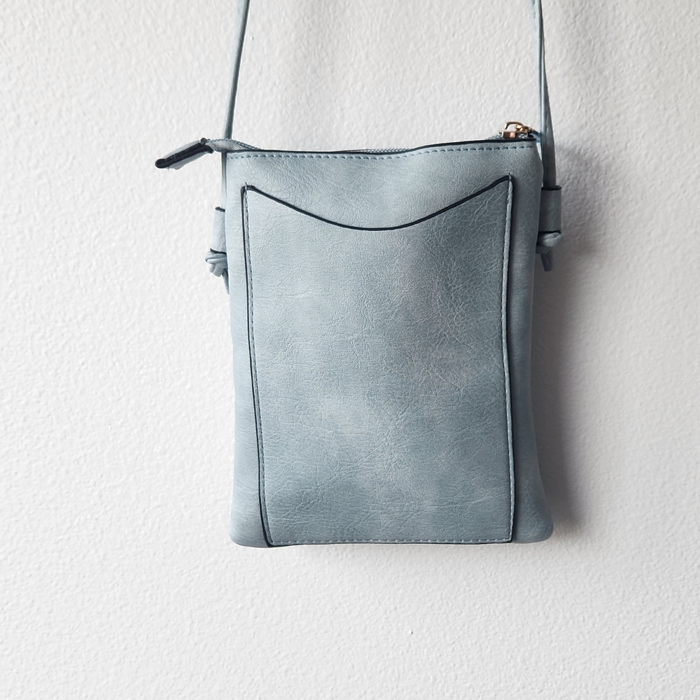 Blue Heart-Cut Crossbody Bag - Women - Picture 7 of 7
